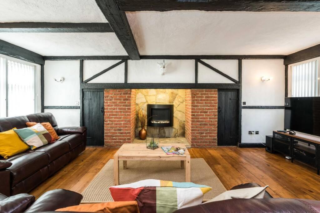 Jones Real Escapes Retreat Londra
