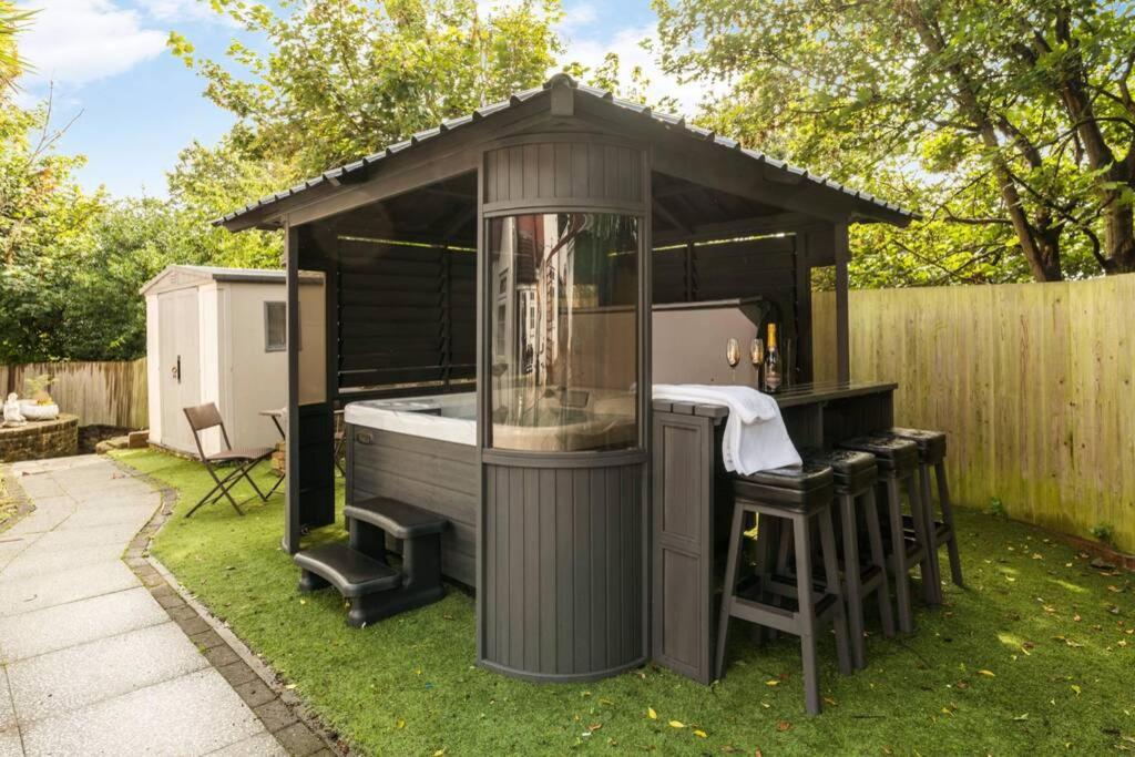 Jones Real Escapes Retreat Londra